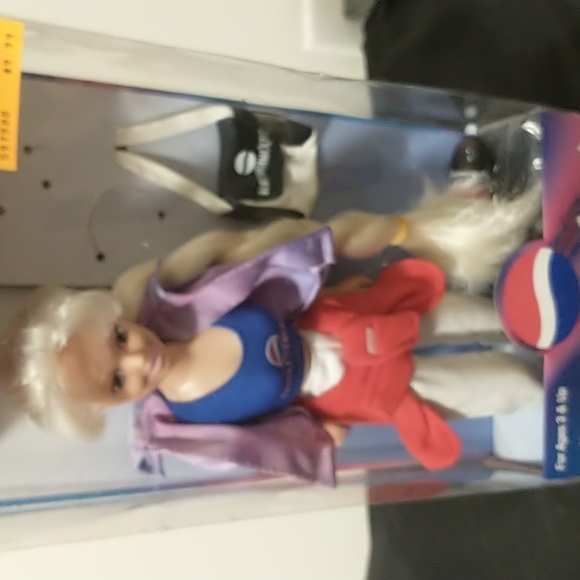 1989 Pepsi Doll!  GeneratioNEXT! - Picture 2 of 7